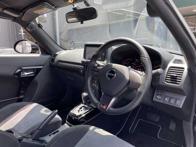 トヨタ コペン GRスポーツ 滋賀県 2023(令5)年 0.4万km ブラックマイカメタリック 禁煙車/純正７インチナビ/【Bluetooth/フルセグ/CD/DVD/iPod】/純正ETC/純正前ドラレコ/バックカメラ/BBS１６AW/衝突軽減ブレーキ/LEDヘッドライト/オートライト/純正MOMOステアリング/パドルシフト/純正RECAROシート/D/N席シートヒーター/プッシュスタート/ステアリングリモコン/スマートキー