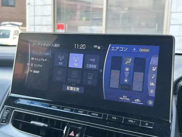 トヨタ クラウン ハイブリッド RS アドバンス 福岡県 2021(令3)年 5.7万km プレシャスホワイトパール ワンオーナー/デジタルインナーミラー/12.3インチ純正コネクテッドナビ/　(AM/FM/CD/DVD/Bluetooth/Miracast/フルセグTV)/パノラミックビューモニター/バック/フロント/サイドカメラ/トヨタセーフティセンス/・プリクラッシュセーフティ/・レーントレーシングアシスト/・オートマッチックハイビーム/・ロードサインアシスト/・レーダークルーズコントロール/・先行車発進告知/ブラインドスポットモニター/クリアランスソナー/リヤクロストラフィックアラート/リヤカメラディテクション/横滑り防止/純正18インチアルミホイール/黒色レザーシート/スーパーキャットレーダー探知機/純正前方ドライブレコーダー【DRD-H68S】/ビルトインETC/ドライブモードセレクト/ブレーキホールド/ヘッドアップディスプレイ/パドルシフト/革巻きステアリング/ステアリングスイッチ/ステアリングヒーター/シートメモリー(D)/パワーシート(D/N)/シートヒーター/ベンチレーション(D/N)/純正フロアマット/USBポート/スペアキー×1、カードキー×1/保証書/取扱説明書/ナビ取扱説明書