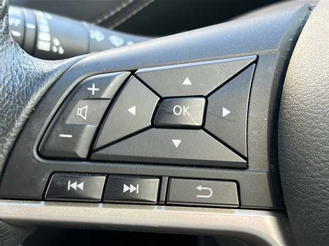 日産 セレナ ハイウェイスターVセレクションⅡ 沖縄県 2019(平31)年 6.8万km インペリアルアンバーP プロパイロット　/エマージェンシーブレーキ　/パーキングアシスト　/フルセグＴＶ　/全方位カメラ　/両側パワースライド　/ＥＴＣ　/インテリジェントルームミラー　/プッシュスタートインテリキー