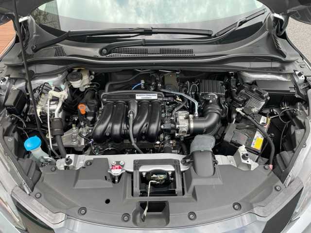 ホンダ ヴェゼル X ホンダセンシング 茨城県 2017(平29)年 4.4万km ルナシルバーM 純正ナビ /-BT/AM/FM/CD/TV/ETC /バックカメラ /クルーズコントロール /LEDヘッドライト /オートライト/純正フロアマット /純正アルミホイール /スペアキー /レーンキープアシスト /衝突軽減システム /アイドリングストップ