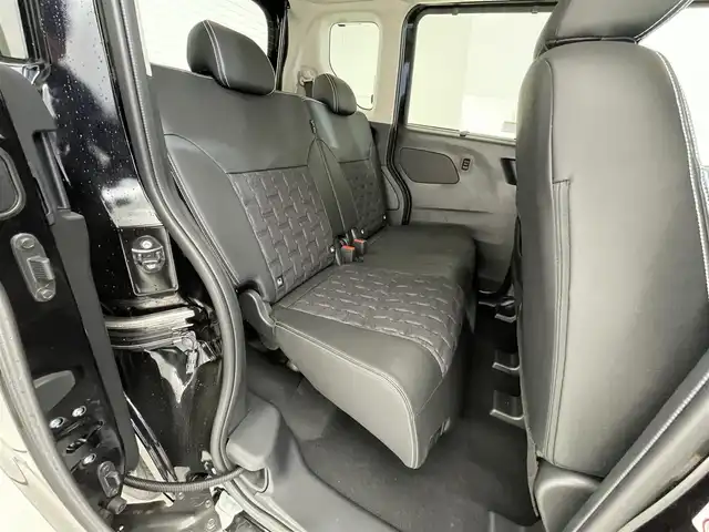 三菱 デリカミニ T プレミアム 滋賀県 2025(令7)年 0.1千km アメジストブラック 届出済み未使用車/純正9インチディスプレイオーディオ/【Bluetooth/Apple CarPlay/Android Auto】/両側パワースライドドア/ハーフレザーシート/全方位カメラ/MI-PILOT/クリアランスソナー/レーンキープアシスト/LEDヘッドライト/オートマチックハイビーム/衝突軽減ブレーキ/D/Nシートヒーター/ステアリングヒーター/ヒルディセントコントロール/デジタルインナーミラー/電動パーキングブレーキ/オートブレーキホールド/パドルシフト/後席ロールサンシェード/プッシュスタート/スマートキー/ステアリングリモコン