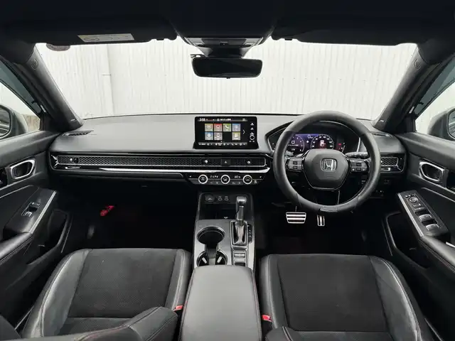 ホンダ シビック EX 静岡県 2022(令4)年 5.6万km クリスタルブラックパール ワンオーナー/ホンダセンシング/渋滞追従機能付クルーズコントロール/トラフィックジャムアシスト/アダプティブドライビングビーム/純正ナビ/・Bluetooth・フルセグTV/・ハンズフリー・USB・iPod/・車内Wi-Fi（別途プラン購入が必要）/・AM/FMラジオ・スマートフォン連携/BOSEプレミアムサウンドシステム/ワイヤレス充電器/バックカメラ/ビルトインETC2.0/10.2インチデジタルグラフィックメーター/ハーフレザーシート/前席パワーシート/（運転席8Way/助手席4Way）/前席シートヒーター/パドルシフト/フットライト/シートアンダーライト/センターコンソールボックスイルミ/ドリンクホルダーイルミ/スマートキー（スペア有り）/プッシュスタート/LEDフォグランプ/フロアマット/ドアバイザー/純正18インチAW/ウィンカーミラー/オートリトラクタブルミラー/取説・新車時保証書