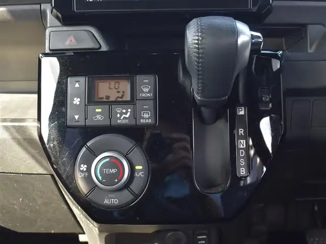 ダイハツ ウェイク G ターボ　レジャーエディション SA Ⅲ 福岡県 2020(令2)年 10.5万km パールホワイトⅢ スマートアシストIII/純正ナビ(NSZN-X70D)/フルセグTV/バックカメラ/ETC/純正15インチアルミホイール/両側パワースライドドア/純正フロアマット/純正ドアバイザー