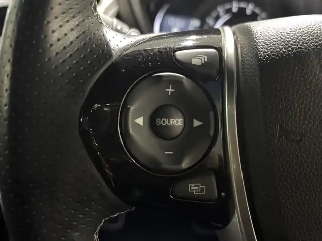 ホンダ Ｓ６６０ α 熊本県 2016(平28)年 5万km プレミアムスターホワイトパール 純正ディスプレイオーディオ/【BT/USB/HDMI】/バックカメラ/CTBA/クルーズコントロール/革巻きステアリング/ステアリングリモコン/パドルシフト/ETC/ハーフレザーシート/純正15インチアルミホイール/LEDオートライト/スマートキー/スペアキー/純正フロアマット