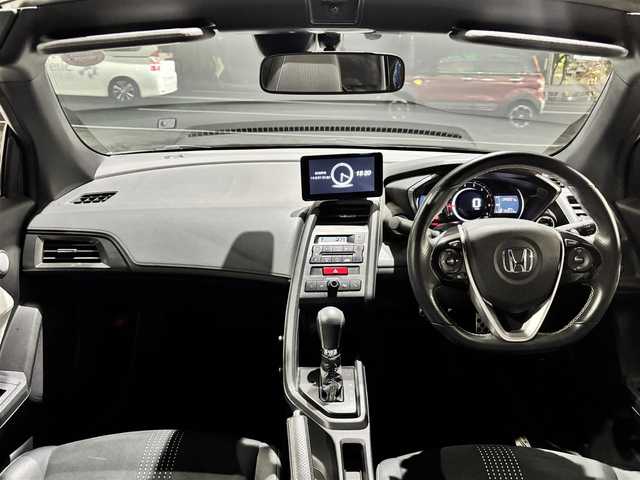 ホンダ Ｓ６６０ α 熊本県 2016(平28)年 5万km プレミアムスターホワイトパール 純正ディスプレイオーディオ/【BT/USB/HDMI】/バックカメラ/CTBA/クルーズコントロール/革巻きステアリング/ステアリングリモコン/パドルシフト/ETC/ハーフレザーシート/純正15インチアルミホイール/LEDオートライト/プッシュスタート/スマートキー/スペアキー/純正フロアマット