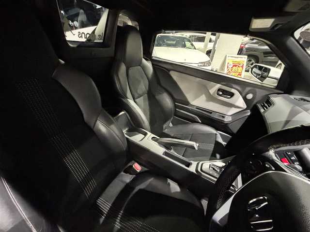 ホンダ Ｓ６６０ α 熊本県 2016(平28)年 5万km プレミアムスターホワイトパール 純正ディスプレイオーディオ/【BT/USB/HDMI】/バックカメラ/CTBA/クルーズコントロール/革巻きステアリング/ステアリングリモコン/パドルシフト/ETC/ハーフレザーシート/純正15インチアルミホイール/LEDオートライト/プッシュスタート/スマートキー/スペアキー/純正フロアマット