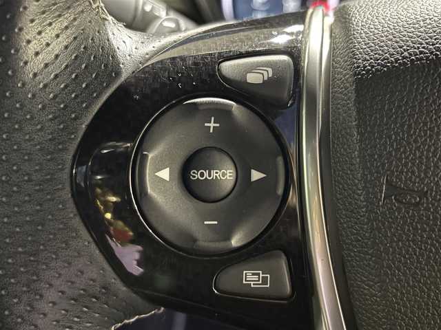 ホンダ Ｓ６６０ α 熊本県 2016(平28)年 5万km プレミアムスターホワイトパール 純正ディスプレイオーディオ/【BT/USB/HDMI】/バックカメラ/CTBA/クルーズコントロール/革巻きステアリング/ステアリングリモコン/パドルシフト/ETC/ハーフレザーシート/純正15インチアルミホイール/LEDオートライト/プッシュスタート/スマートキー/スペアキー/純正フロアマット