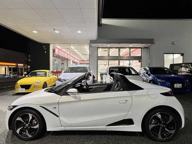 ホンダ Ｓ６６０ α 熊本県 2016(平28)年 5万km プレミアムスターホワイトパール 純正ディスプレイオーディオ/【BT/USB/HDMI】/バックカメラ/CTBA/クルーズコントロール/革巻きステアリング/ステアリングリモコン/パドルシフト/ETC/ハーフレザーシート/純正15インチアルミホイール/LEDオートライト/プッシュスタート/スマートキー/スペアキー/純正フロアマット