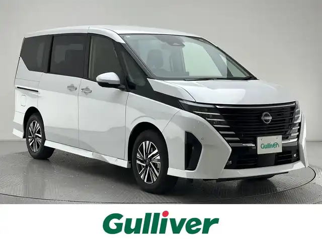 日産 セレナ e－パワー ハイウェイスター V 兵庫県 2025(令7)年 0.1千km プリズムホワイト 登録済未使用車/ヘッドランプ オートレベライザー/アダプティブLEDヘッドライトシステム/LEDフォグ/インテリジェント アラウンドビューモニター（移動物 検知機能付/インテリジェント ルームミラー/アドバンスドドライブアシストディスプレイ（12.3インチカラーディスプレイ）/統合型インターフェースディスプレイ/ワイヤレス充電器/6スピーカー/NissanConnectナビゲーションシステム（地デジ内蔵）/車載通信ユニット（TCU[Telematics Control Unit]/ETC2.0ユニット（ビルトインタイプ）/ドライブレコーダー（前後セット）/プロパイロット（ナビリンク機能付）/プロパイロット緊急停止支援システム（SOSコール機能付）SOSコール（488400円）/後席専用モニターHDMI NissanConnectナビ付車用(125400円)/純正１６インチAW/スペアキーｘ１/コーナーセンサー/Bt/USB/HDMI/フルセグ