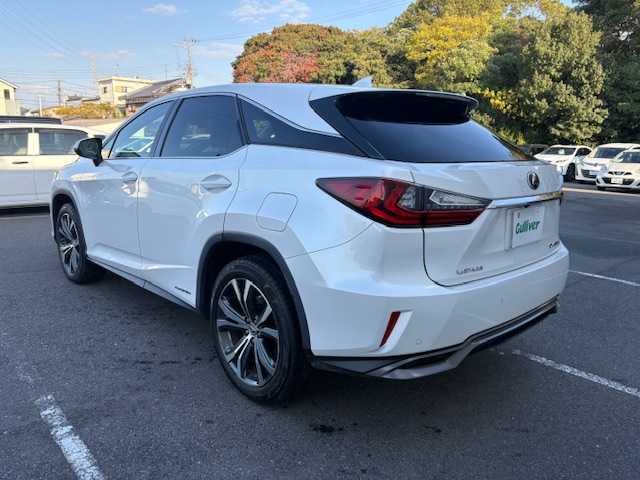 レクサス ＲＸ 450h バージョンL 大阪府 2017(平29)年 2.7万km ソニッククォーツ 純正12.3型ナビ/全方位カメラ/ブラインドスポットモニター/レクサスセーフティーシステム/ヘッドアップディスプレイ/電動リアゲート/パワーシート/シートメモリー/シートヒーター/シートエアコン/黒革シート/三眼LEDヘッドライト/ビルトインETC2.0/純正アルミホイール/スマートキー×2