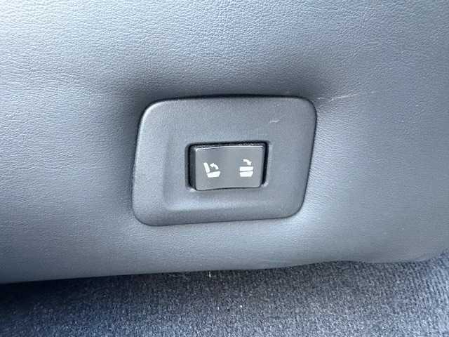 レクサス ＲＸ 450h バージョンL 大阪府 2017(平29)年 2.7万km ソニッククォーツ 純正12.3型ナビ/全方位カメラ/ブラインドスポットモニター/レクサスセーフティーシステム/ヘッドアップディスプレイ/電動リアゲート/パワーシート/シートメモリー/シートヒーター/シートエアコン/黒革シート/三眼LEDヘッドライト/ビルトインETC2.0/純正アルミホイール/スマートキー×2