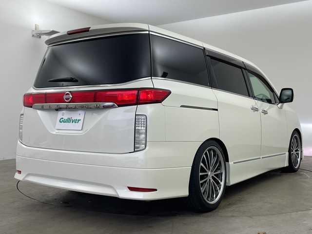 日産 エルグランド 350ハイウェイスター プレミアム 兵庫県 2011(平23)年 6.8万km ブリリアントホワイトパール ・アルパイン製8型ナビ＆フルセグ＆BT＆DVD/・アルパイン製10.2型フリップダウンモニター/・バックカメラ/・両側パワースライドドア/・革シート/・前席シートヒーター/・前席パワーシート/・パワーバックドア/・TEIN車高調/・社外20インチアルミホイール/・スマートキー/・プッシュスタート/・ETC/・LEDヘッドライト/・オートライト/・フロアマット/・横滑り防止装置