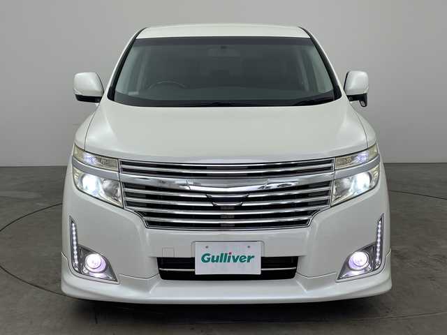 日産 エルグランド 350ハイウェイスター プレミアム 兵庫県 2011(平23)年 6.8万km ブリリアントホワイトパール ・アルパイン製8型ナビ＆フルセグ＆BT＆DVD/・アルパイン製10.2型フリップダウンモニター/・バックカメラ/・両側パワースライドドア/・革シート/・前席シートヒーター/・前席パワーシート/・パワーバックドア/・TEIN車高調/・社外20インチアルミホイール/・スマートキー/・プッシュスタート/・ETC/・LEDヘッドライト/・オートライト/・フロアマット/・横滑り防止装置