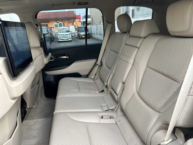 トヨタ ランドクルーザー ZX 栃木県 2024(令6)年 0.4万km プレシャスホワイトパール サンルーフ/リヤエンターテインメントシステム/JBLプレミアムサウンド/寒冷地仕様/ルーフレール/本革シート/クールボックス/電動リヤデフロック/タイヤ空気圧警報システム/パノラミックビューモニター/マルチテレインモニター/純正20inAW