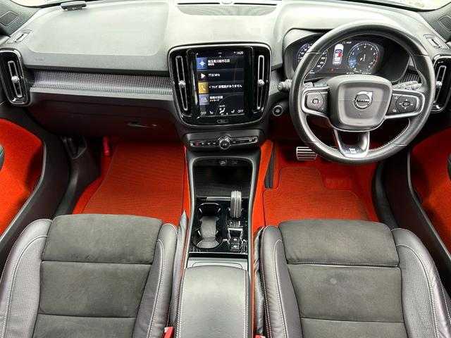 ボルボ ＸＣ４０ T4 AWD Rデザイン 埼玉県 2020(令2)年 3.9万km パール ワンオーナー　/ハーフレザーシート　/純正ナビゲーション　/地デジ　/ブラックルーフ　/純正１９インチアルミホイール　/パワーバックドア　/ＬＥＤヘッドライト　/ルーフレール