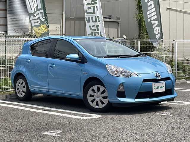 トヨタ アクア S 兵庫県 2014(平26)年 4.1万km クールソーダメタリック 純正SDナビ/フルセグTV/Bluetooth/バックカメラ/プッシュスタート/スマートキー×２/ETC/オートライト/取扱説明書