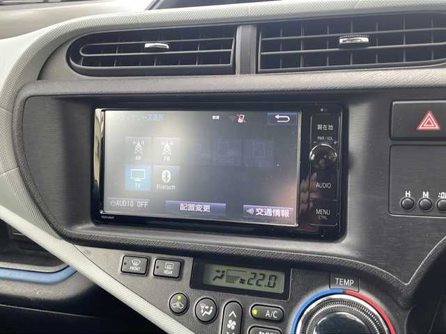 トヨタ アクア S 兵庫県 2014(平26)年 4.1万km クールソーダメタリック 純正SDナビ/フルセグTV/Bluetooth/バックカメラ/プッシュスタート/スマートキー×２/ETC/オートライト/取扱説明書