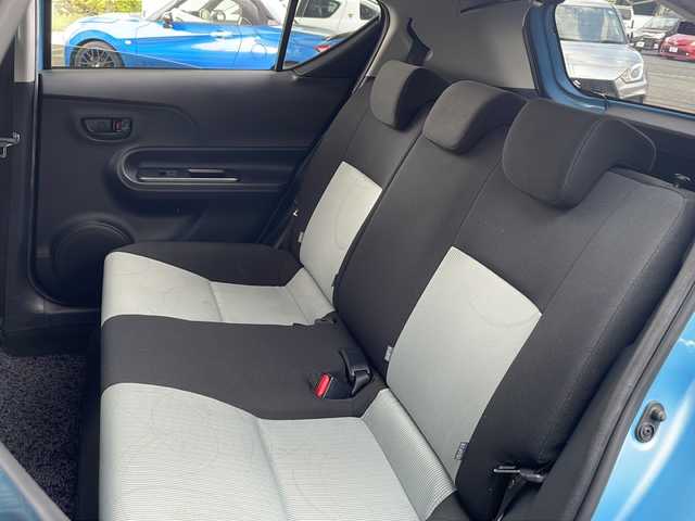 トヨタ アクア S 兵庫県 2014(平26)年 4.1万km クールソーダメタリック 純正SDナビ/フルセグTV/Bluetooth/バックカメラ/プッシュスタート/スマートキー×２/ETC/オートライト/取扱説明書