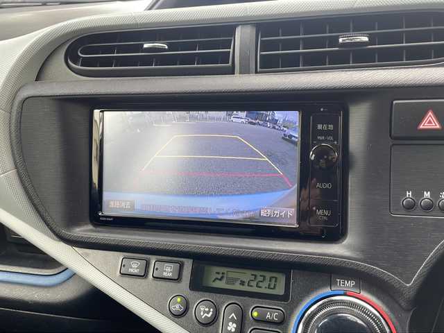 トヨタ アクア S 兵庫県 2014(平26)年 4.1万km クールソーダメタリック 純正SDナビ/フルセグTV/Bluetooth/バックカメラ/プッシュスタート/スマートキー×２/ETC/オートライト/取扱説明書