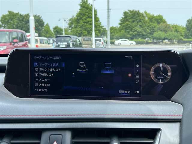 レクサス ＵＸ 250h Fスポーツ 栃木県 2019(令1)年 7.4万km テレーンカーキマイカM レクサスセーフティシステム/純正10.3インチナビ/フルセグTV/DVD/Bluetooth/USB/パノラミックビューモニター/ビルトインETC/前後ドライブレコーダー/赤革シート/前席パワーシート/シートヒーター/エアシート/パワーバックドア/アダプティブクルーズコントロール/スマートキー×2/プッシュスタート/LEDオートライト/純正18インチAW/アイドリングストップ/パドルシフト/ハンドルヒーター/電動格納ミラー
