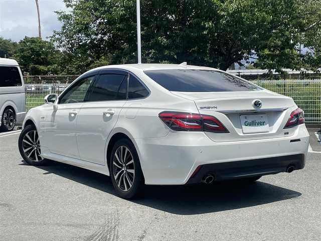 トヨタ クラウン ハイブリッド S Cパッケージ 静岡県 2018(平30)年 1.5万km ホワイトパールクリスタルシャイン トヨタセーフティセンス　/レーダークルコン　　　/純正ナビ　/地デジ　/Ｂカメラ　/ＨＵＤ　/オートホールド　/オートハイビーム　/パドルシフト　/ステアリングスイッチ　　/革巻きステアリング　/純正１７インチＡＷ/スマートキー /スペアキー /保証書/取説