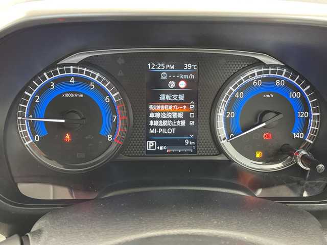 三菱 デリカミニ T プレミアム 愛知県 2025(令7)年 0.1千km アメジストブラック 届出済未使用車/マイパイロット/純正9型ディズプレイオーディオ　ナビ機能なし/サイドデカール/全方位カメラ/両側パワースライドドア/レーダークルーズコントロール/シートヒーター/バックカメラ/イージーオープン機能/コーナーセンサー/純正アルミホイール/ルーフレール/LEDヘッドライト/パドルシフト/ステアリングヒーター/インテリジェントミラー/オートマチックハイビーム/衝突軽減システム/Bluetooth/ステアリングスイッチ/スマートキー/プッシュスタート