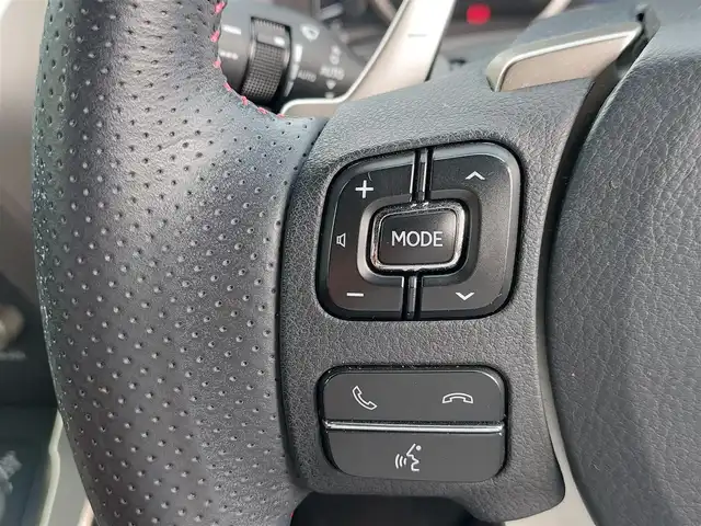 レクサス ＮＸ 300 Fスポーツ 東京都 2019(平31)年 4万km ホワイトノーヴァガラスフレーク ムーンルーフ/ヘッドアップディスプレイ/ルーフレール/3眼LEDヘッドライト/純正ナビ/パノラミックビューモニター/ドライブレコーダー/ETC2.0/シートヒーター/ベンチレーションシート/ステアリングヒーター/パワーバックドア/パドルシフト/Lexus Safety System ＋/・プリクラッシュセーフティ/・レーントレーシングアシスト/・オートマチックハイビーム/・アダプティブハイビームシステム/・レーダークルーズコントロール/・ブラインドスポットモニター