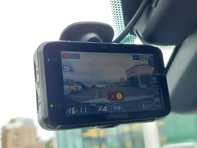 レクサス ＮＸ 300 Fスポーツ 東京都 2019(平31)年 4万km ホワイトノーヴァガラスフレーク ムーンルーフ/ヘッドアップディスプレイ/ルーフレール/3眼LEDヘッドライト/純正ナビ/パノラミックビューモニター/ドライブレコーダー/ETC2.0/シートヒーター/ベンチレーションシート/ステアリングヒーター/パワーバックドア/パドルシフト/Lexus Safety System ＋/・プリクラッシュセーフティ/・レーントレーシングアシスト/・オートマチックハイビーム/・アダプティブハイビームシステム/・レーダークルーズコントロール/・ブラインドスポットモニター