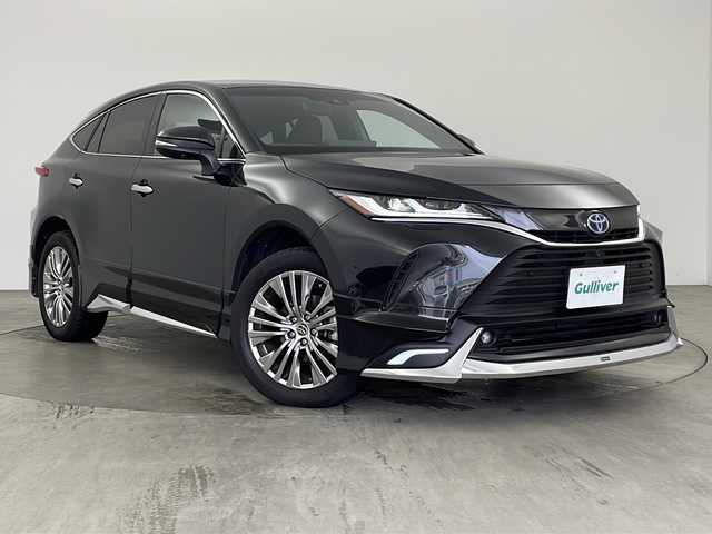 トヨタ ハリアー ハイブリッド Z レザーパッケージ 兵庫県 2023(令5)年 2.8万km プレシャスブラックパール ・モデリスタエアロ/・JBLプレミアムサウンド/・トヨタセーフティセンス/・プリクラッシュセーフティー/・レーンディバチャーアラート/・標識認識機能/・誤発進抑制機能/・ブラインドスポットモニター/・レーダークルーズコントロール/・クリアランスソナー/・純正12.3型ナビ＆TV＆BT＆USB＆Miracast/・パノラマミックビューモニター/・本革シート/・快適温熱シート/・シートベンチレーション/・運転席8ウェイパワーシート/・助手席4ウェイパワーシート/・パワーバックドア（ハンズフリー機能付き）/・デジタルインナーミラー（前後録画機能付き）/・ヘッドアップディスプレイ/・スマートキー/・スペアキー/・プッシュスタート/・ビルトインETC2.0/・ステアリングヒーター/・フロアマット/・LEDヘッドライト/・LEDフォグランプ/・オートライト/・AC１００V
