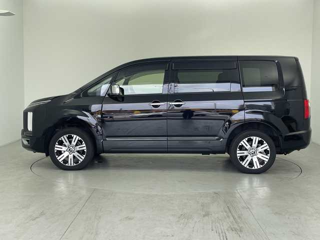 三菱 デリカＤ：５ P 愛知県 2023(令5)年 1.6万km アメジストブラック 純正10型ナビ/・Bluetooth/・CD/DVD/・フルセグテレビ/・SD音楽録音/全方位モニター/両側パワースライドドア/衝突軽減ブレーキ/レーンキープアシスト/レーダークルーズコントロール/ステアリングヒーター/オートホールド/ブラインドスポットモニター/前方ドライブレコーダー/ETC/LEDヘッドライト