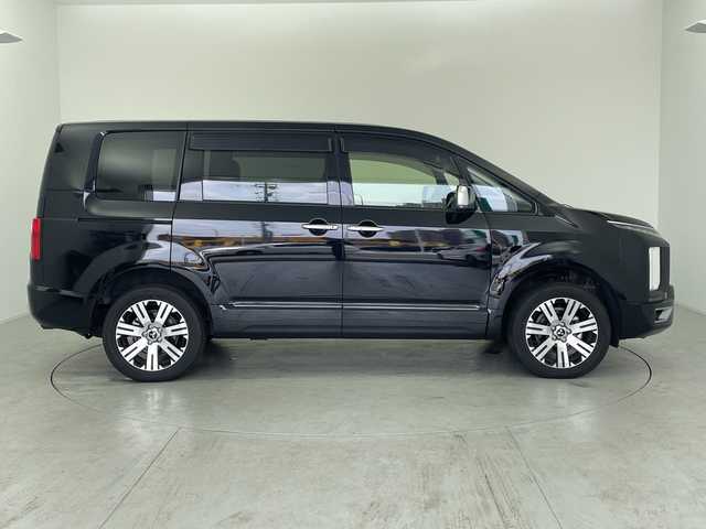 三菱 デリカＤ：５ P 愛知県 2023(令5)年 1.6万km アメジストブラック 純正10型ナビ/・Bluetooth/・CD/DVD/・フルセグテレビ/・SD音楽録音/全方位モニター/両側パワースライドドア/衝突軽減ブレーキ/レーンキープアシスト/レーダークルーズコントロール/ステアリングヒーター/オートホールド/ブラインドスポットモニター/前方ドライブレコーダー/ETC/LEDヘッドライト