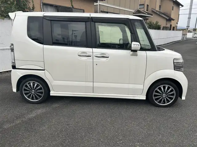ホンダ Ｎ ＢＯＸ カスタム G ターボSSパッケージ 奈良県 2014(平26)年 6万km プレミアムホワイトパール (株)IDOMが運営する【じしゃロン奈良店】の自社ローン対象車両になります。こちらは現金ご利用時の価格です。/自社ローンご希望の方は別途その旨お申付け下さい。