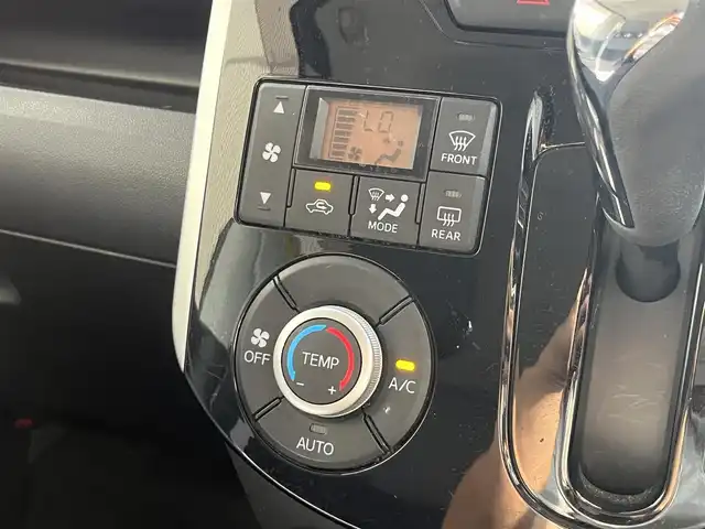ダイハツ タント カスタム X SA 福島県 2013(平25)年 4.8万km タングステングレーM 純正ナビ/CD.DVD.Bluetooth.フルセグ/スマートアシスト/・低速域衝突回避支援ブレーキ機能/・誤発進抑制制御機能/・先行車発進お知らせ機能/・VSC/TRC/オートライト/LEDヘッドライト/アイドリングストップ/両側パワースライドドア/プッシュスタート/スマートキー