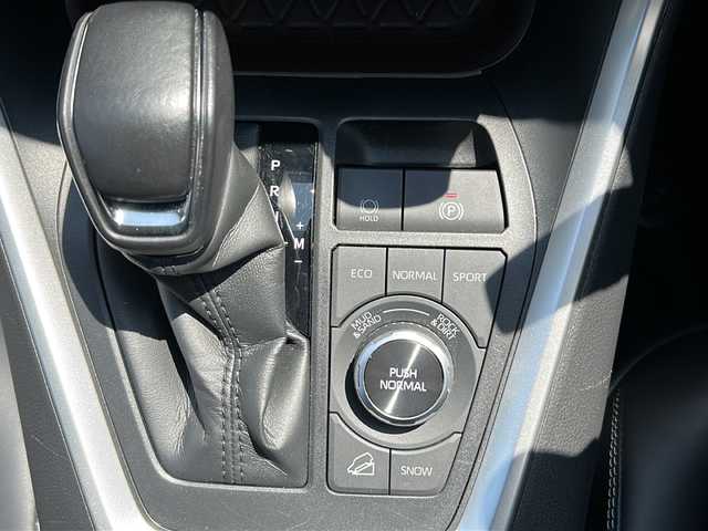 トヨタ ＲＡＶ４ G Zパッケージ 石川県 2022(令4)年 4.9万km ホワイトパールクリスタルシャイン 純正ナビ（ＢＴ／フルセグＴＶ／ＵＳＢ）　/サンルーフ　/バックカメラ　/３６０°カメラ　/ＥＴＣ　/ドラレコ　/レーダークルーズコントロール　/電動リアゲート　/Ｄ席パワーシート　/シートヒーター　/ステアリングヒーター/シートメモリ