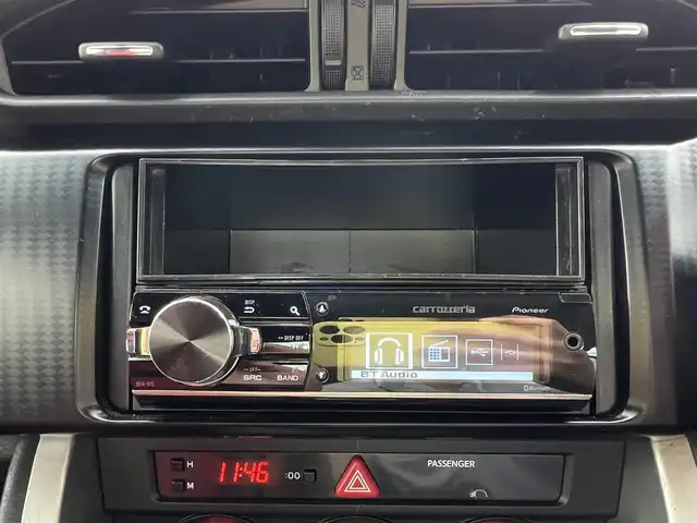 トヨタ ８６ GT リミテッド 三重県 2012(平24)年 13.9万km ライトニングレッド 6速MT/車高調（BLITZ）/フロントエアロ（トラスト）/リアエアロ/リアスポイラー/社外ホイール(RAYS　グラムライツ57CR）/社外オーディオ（Bluetooth/AM/FM/USB）/ドライブレコーダー（前）/ETC/社外エアクリーナー/ハーフレザー/シートヒーター（運転席/助手席）/オートライト/無塗装ディフューザー付同色リアバンパー/マフラーカッター/リアスポイラー/リアフォグランプ/フロアアンダーカバー/革/アルカンターラコンビシート/ウォークイン機構（助手席）/スペアキー