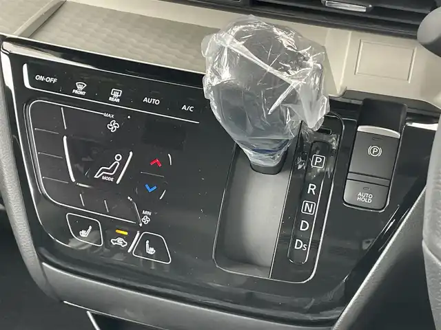 三菱 デリカミニ T プレミアム 千葉県 2025(令7)年 0.1千km アメジストブラック 登録済未使用車/・登録時走行距離11km/マイパイロット/・衝突軽減ブレーキ/レーンキープアシスト/・レーダークルーズコントロール/オートハイビーム/・クリアランスソナー/ブラインドスポットモニター/・先行車発進お知らせ/踏み間違い防止/純正9インチディスプレイオーディオ(DA22JM)/・BT/USB/カープレイ/アラウンドビューモニター/ステアリングスイッチ/パドルシフト/ハーフレザーシート/シートヒーター(D/N席)/アイドリングストップ/両側パワースライドドア/ハンズフリースライドドア/電動パーキングブレーキ/ブレーキホールド/LEDヘッドライト/オートライト/フォグライト/電動格納ミラー/純正15インチAW