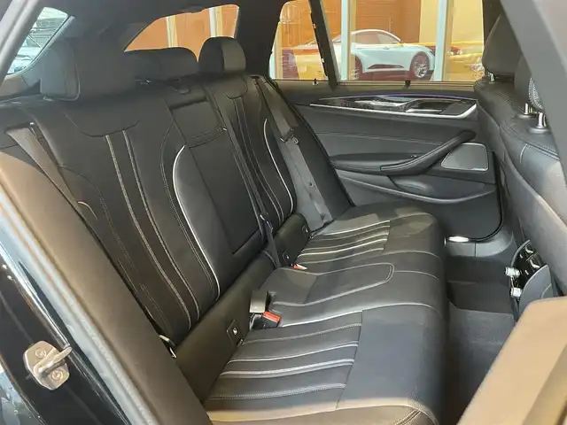 ＢＭＷ ５３０ｉ ツーリング Mスポーツ 宮城県 2018(平30)年 5.2万km サファイアブラックP セレクトパッケージ/ハイラインパッケージ/アクティブクルーズコントロール/インテリジェントセーフティ/レーンチェンジアシスト/レーンキープアシスト/パノラマガラスルーフ/harman/kardonサウンドシステム/ヘッドアップディスプレイ/iDriveナビゲーションシステム/フルセグTV/全方位カメラカメラ/ブラックレザーシート/全席シートヒーター/メモリ機能付きパワーシート/LEDヘッドライト/オートマチックハイビーム/コンフォートアクセス/パワーバックドア/純正19インチAW/ミラー一体型ETC車載器/ドライブレコーダー