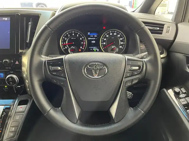 トヨタ アルファード S タイプゴールドⅢ 滋賀県 2022(令4)年 3.6万km ホワイトパールクリスタルシャイン 純正ナビ/・フルセグ/CD/DVD/Bluetooth/USB/フリップダウンモニター/サンルーフ/バックカメラ/BSM/両側自動ドア/パワーバックドア/デジタルインナーミラー/追従付クルーズコントロール/LEDヘッドライト/クリアランスソナー/オートマチックハイビーム/車線逸脱防止支援システム/横滑り防止システム/ハーフレザーシート/ETC