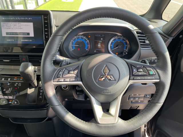 三菱 デリカミニ T プレミアム 愛知県 2025(令7)年 0.1千km アメジストブラック 届出済未使用車/純正9型ディスプレイオーディオナビ　機能なし/マイパイロット/両側パワースライドドア/ハンズフリースライドドア/レーダークルーズコントロール/シートヒーター/コーナーセンサー/純正アルミホイール/ルーフレール/４ＷＤ/LEDヘッドライト/パドルシフト/サイドデカール/ステアリングヒーター/ダウンヒルアシストコントロール/オートマチックハイビーム/衝突軽減システム/Bluetooth/ステアリングスイッチ/スマートキー/プッシュスタート