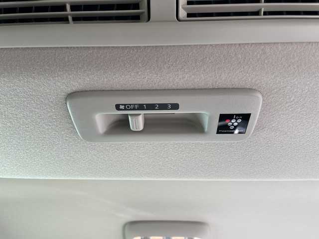 三菱 デリカミニ T プレミアム 愛知県 2025(令7)年 0.1千km アメジストブラック 届出済未使用車/純正9型ディスプレイオーディオナビ　機能なし/マイパイロット/両側パワースライドドア/ハンズフリースライドドア/レーダークルーズコントロール/シートヒーター/コーナーセンサー/純正アルミホイール/ルーフレール/４ＷＤ/LEDヘッドライト/パドルシフト/サイドデカール/ステアリングヒーター/ダウンヒルアシストコントロール/オートマチックハイビーム/衝突軽減システム/Bluetooth/ステアリングスイッチ/スマートキー/プッシュスタート