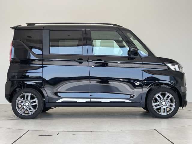 三菱 デリカミニ T プレミアム 愛知県 2025(令7)年 0.1千km アメジストブラック 届出済未使用車/純正9型ディスプレイオーディオナビ　機能なし/マイパイロット/両側パワースライドドア/ハンズフリースライドドア/レーダークルーズコントロール/シートヒーター/コーナーセンサー/純正アルミホイール/ルーフレール/４ＷＤ/LEDヘッドライト/パドルシフト/サイドデカール/ステアリングヒーター/ダウンヒルアシストコントロール/オートマチックハイビーム/衝突軽減システム/Bluetooth/ステアリングスイッチ/スマートキー/プッシュスタート