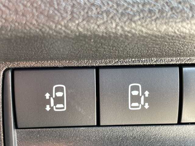 三菱 デリカミニ T プレミアム 愛知県 2025(令7)年 0.1千km アメジストブラック 届出済未使用車/純正9型ディスプレイオーディオナビ　機能なし/マイパイロット/両側パワースライドドア/ハンズフリースライドドア/レーダークルーズコントロール/シートヒーター/コーナーセンサー/純正アルミホイール/ルーフレール/４ＷＤ/LEDヘッドライト/パドルシフト/サイドデカール/ステアリングヒーター/ダウンヒルアシストコントロール/オートマチックハイビーム/衝突軽減システム/Bluetooth/ステアリングスイッチ/スマートキー/プッシュスタート