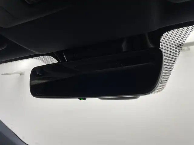 レクサス ＩＳ 300h Fスポーツ 群馬県 2018(平30)年 7.7万km ホワイトノーヴァガラスフレーク ブラインドスポットモニター/リアクロストラフィックアラート/3眼LEDヘッドライト/F SPORT”専用本革スポーツシート/・運転席ポジションメモリー/・運転席/助手席ベンチレーション機能付/・電動チルト＆テレスコピックステアリングコラム/・後席SRSサイドエアバッグ/・オート電動格納式ドアミラー/・パワーイージーアクセスシステム/－－－－－－－－－/純正10.3インチSDナビ/（フルセグTV/BT/CD/DVD/SD/AUX/AM/FM）/－－－－－－－－－/ＢＳＭ　リアクロストラフィックアラート　３眼ＬＥＤヘッドライト　Ｆスポーツ専用本革シート　純正１０．３インチナビ　全周囲カメラ　前後ドライブレコーダー　レクサスセーフティシステム＋　スマートキー　禁煙