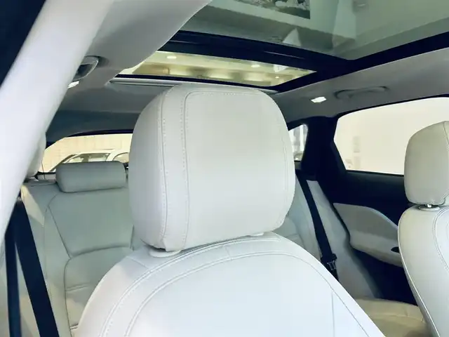ジャガー Ｆペース プレステージ 大阪府 2018(平30)年 4.3万km 青 サンルーフ/MERIDIANサウンド/純正ナビ/TV/360度カメラ/純正19インチAW/LEDヘッドライト/ACC/ブラインドスポット/クリアランスソナー/電動リアゲート/ルーフレール/レザーシート/パワーシート/Dシートメモリ/シートヒーター/パドルシフト