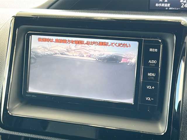 トヨタ ノア Si GRスポーツ 愛媛県 2019(令1)年 3.6万km ホワイトパールクリスタルシャイン 純正ナビ(フルセグTV/CD/DVD/AM・FM/BT)/バックカメラ/ビルトインETC/前方ドラレコ/ToyotaSafetySenseC/・プリクラッシュセーフティシステム/・レーンディパーチャーアラート/・オートマチックハイビーム/先行車発進告知機能/クルーズコントロール/両側パワースライドドア/GRフロアマット/アルミペダル/純正18インチアルミホイール/スペアキー