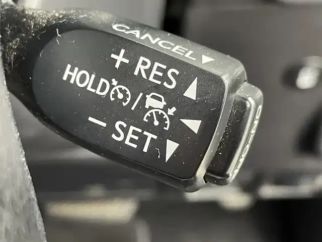 トヨタ ランドクルーザー プラド TX 群馬県 2017(平29)年 8.5万km ホワイトパールクリスタルシャイン ＡＬＰＩＮＥ９インチナビ　バックカメラ　レーダークルーズコントロール　ＬＥＤ　ＡＨＢ　ＲＡＹＳ１８インチアルミホイール　ステアリングリモコン　クリアランスソナー　スマートキー　ＥＴＣ　禁煙車