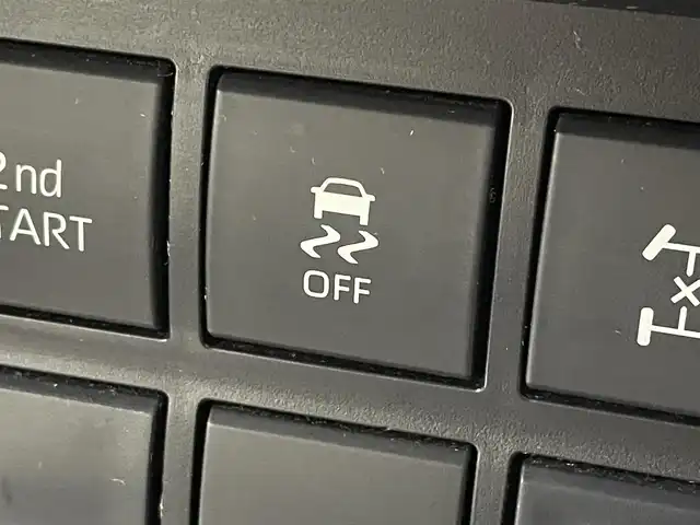 トヨタ ランドクルーザー プラド TX 群馬県 2017(平29)年 8.5万km ホワイトパールクリスタルシャイン ＡＬＰＩＮＥ９インチナビ　バックカメラ　レーダークルーズコントロール　ＬＥＤ　ＡＨＢ　ＲＡＹＳ１８インチアルミホイール　ステアリングリモコン　クリアランスソナー　スマートキー　ＥＴＣ　禁煙車