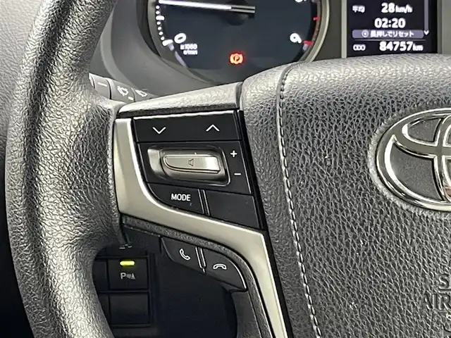 トヨタ ランドクルーザー プラド TX 群馬県 2017(平29)年 8.5万km ホワイトパールクリスタルシャイン ＡＬＰＩＮＥ９インチナビ　バックカメラ　レーダークルーズコントロール　ＬＥＤ　ＡＨＢ　ＲＡＹＳ１８インチアルミホイール　ステアリングリモコン　クリアランスソナー　スマートキー　ＥＴＣ　禁煙車