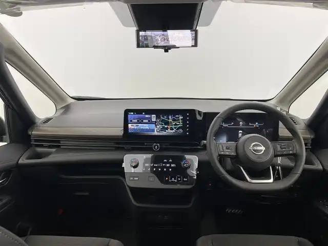 日産 セレナ e－パワー ハイウェイスター V 富山県 2025(令7)年 0.1千km ダイヤモンドブラック 純正12.3型ナビ（AM/FM/BT/USB/HDMI）/フルセグTV/全方位カメラ/純正後席モニター/前後ドライブレコーダー/ETC2.0/デジタルインナーミラー/両側パワースライドドア/衝突被害軽減システム/レーダークルーズコントロール/レーンキープアシスト/コーナーセンサー/横滑り防止装置/アイドリングストップ/純正アルミホイール/オートLEDライト/オートマチックハイビーム/フォグライト/ブラインドスポットモニター/オートホールド付電子パーキング/革巻きステアリング/ステアリングスイッチ/スマートキー/スペアキー