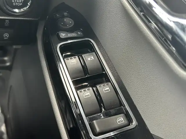 ダイハツ タント カスタム X セレクション 大阪府 2020(令2)年 2.6万km ブラックマイカメタリック 社外ナビ/バックカメラ/フルセグTV/前後ドライブレコーダー/ETC/前席シートヒーター/両側パワースライドドア/アイドリングストップ/純正14アルミホイール/LEDヘッド/クリアランスソナー/純正フロアマット/ステアリングスイッチ/助手席スライドスイッチ/保証書/取説